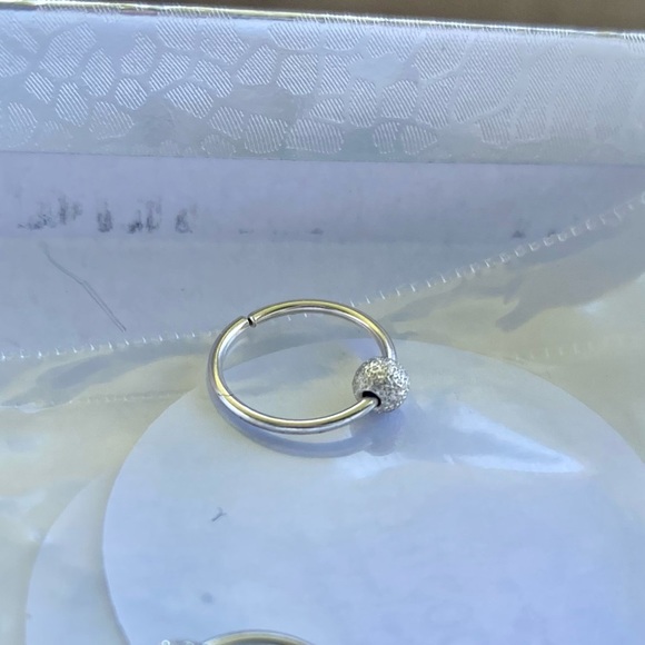 💕NIB Stardust Captive Bead Septum/Nose Ring Hoop💕 - Picture 3 of 14